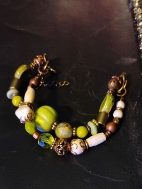 Handcrafted Green Beaded Bracelet - Unbranded